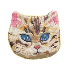 画像1: Nathalie Lete Embroidered cat face pouch Blue eye　NL883 (1)